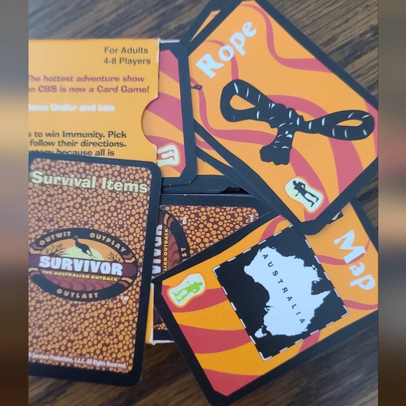 Adult Card Game Survivor by Mattel 4-8 Players - Picture 3 of 3